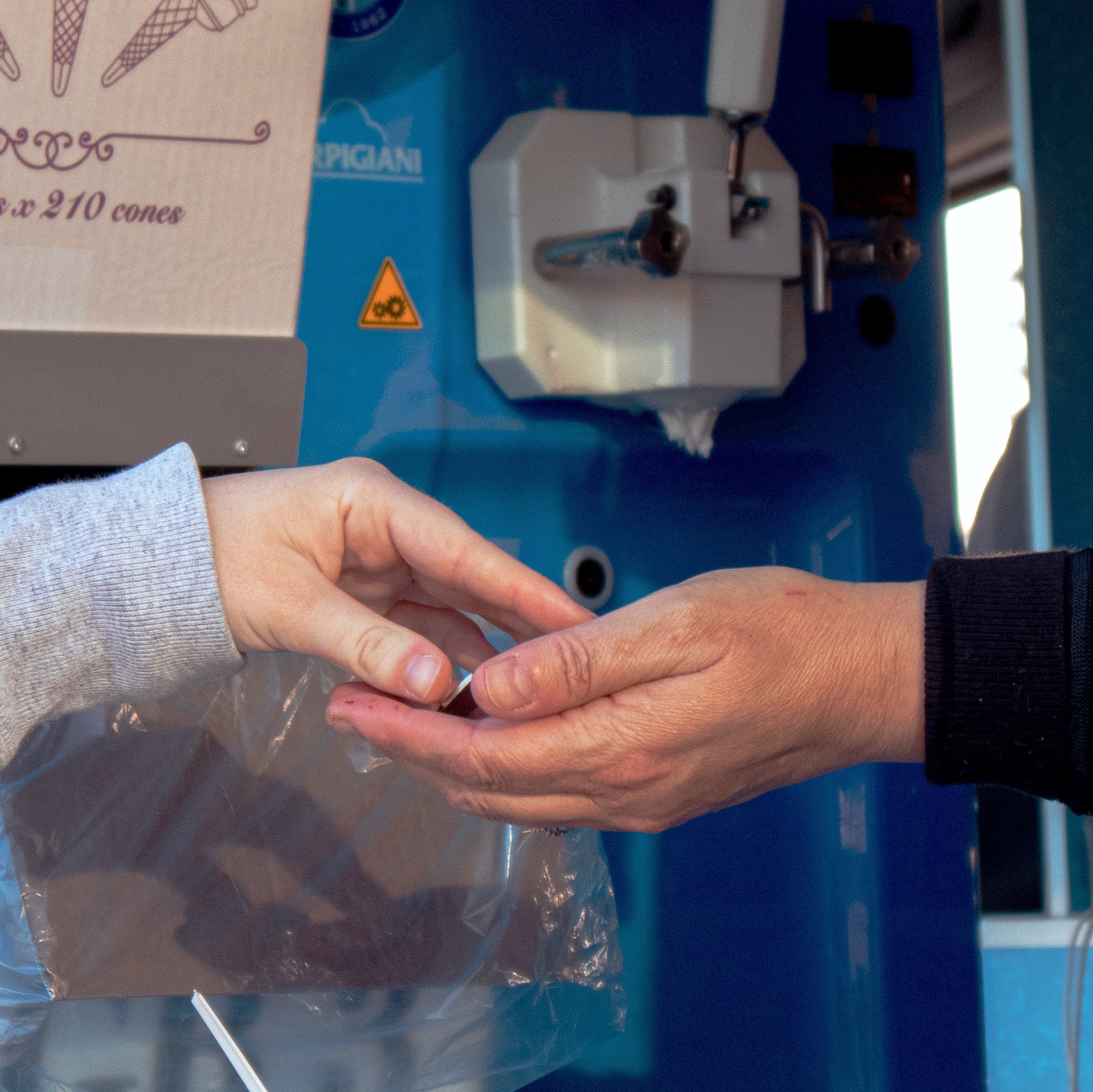 callum-blacoe-KcBhBXlYiDgSQUARE-unsplash